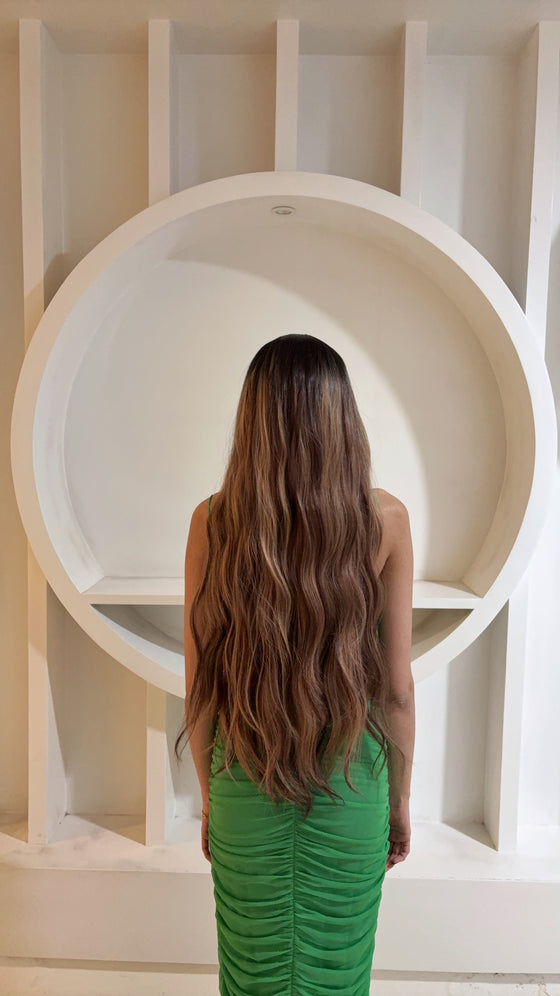 NATURAL BROWN WAVY LONG WIG WITH HIGHLIGHTS